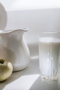 酵素ダイエットに牛乳を割ると太るのか？